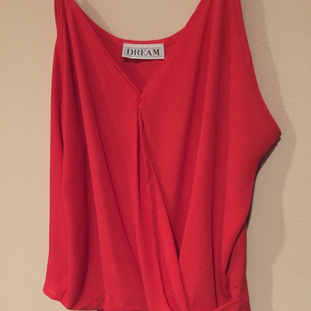 Dream | Wrapped v-neck blouse